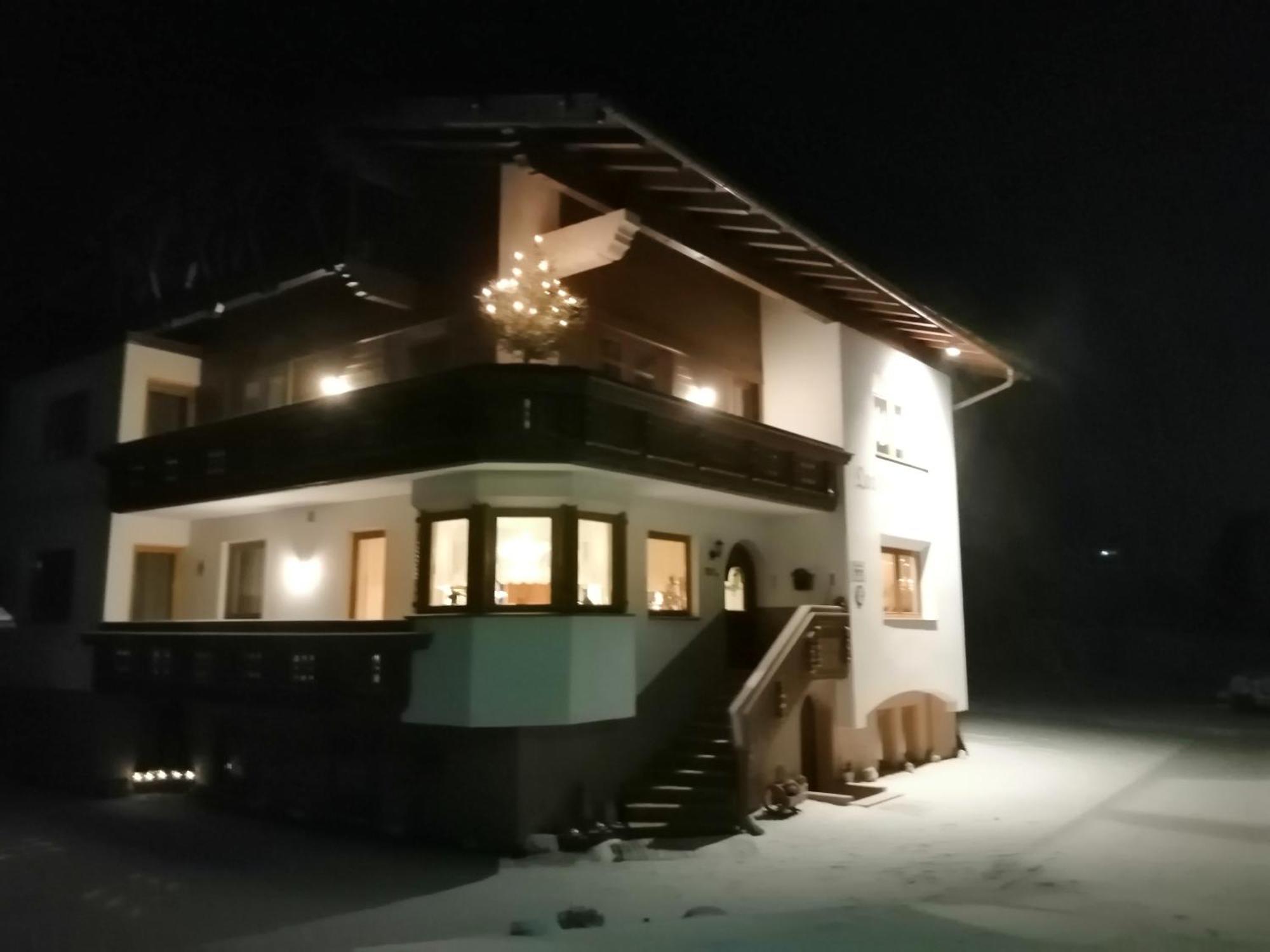Landhaus Tschafein Galtür エクステリア 写真